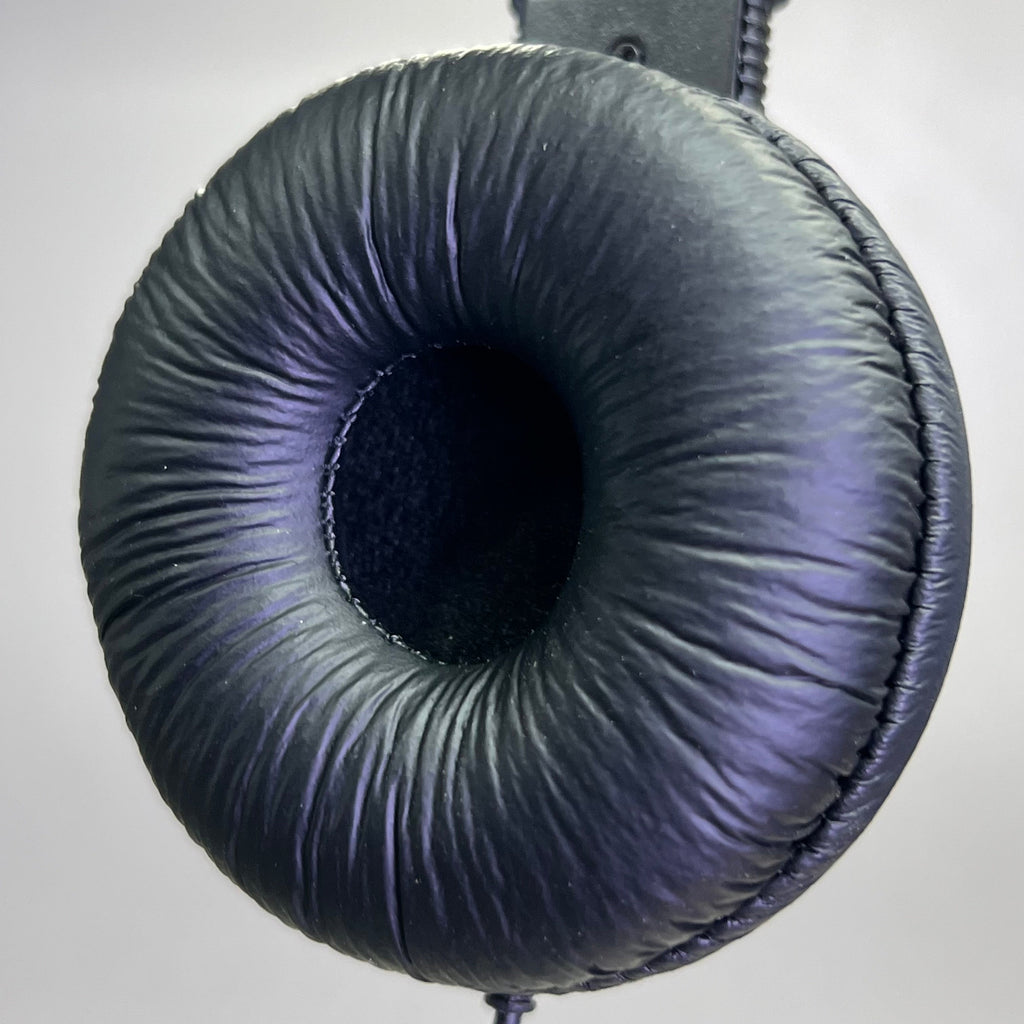 KENSINGTON Classic 3.5mm Headphone With 9ft Cord, Black K33137